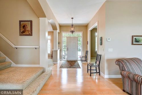 14 Walnut Cir, Saint Cloud, MN 56304-8538
