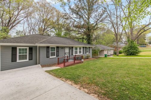 2829 Horse Shoe Dr, Atlanta GA  30316-4219 exterior
