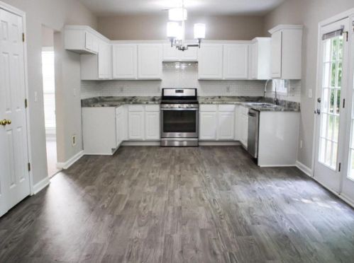 1000 Willow Crest Lndg, Austell, GA 30168-5737