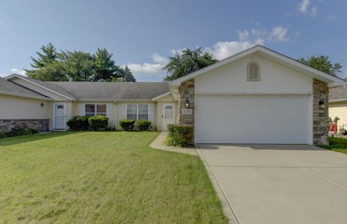 559 77th Ave, Gary, IN 46410-5774