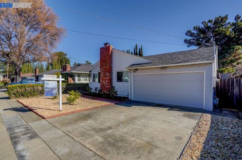 20650 Yeandle Ave, Hayward, CA 94546-4427