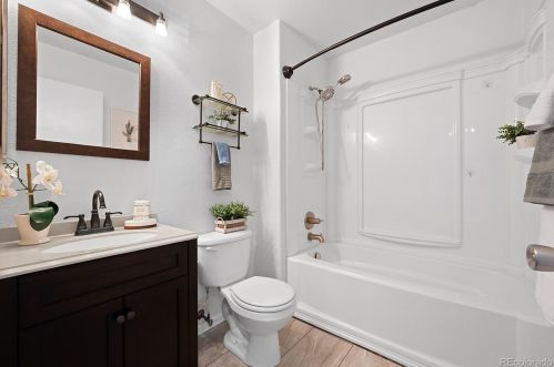 7819 Kittredge Cir, Englewood CO 80112-4643 exterior