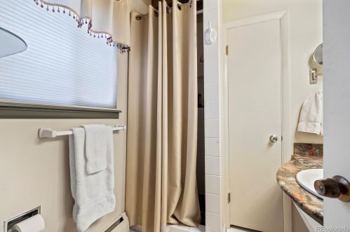 6161 Kearney St, Englewood CO 80112-1965 exterior