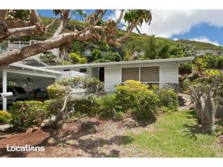 1853 Ala Uwila Pl, Honolulu, HI 96819-1462