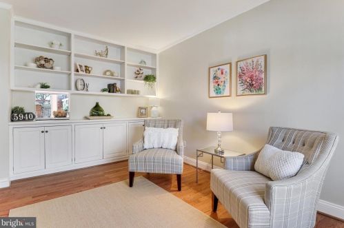 5940 Queenston St, Springfield VA  22152-1731 exterior