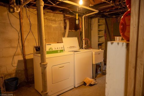 1055 Farrington St, Saint Paul MN  55117-5103 exterior