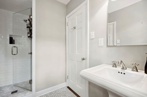 2835 Castlewood Dr, Atlanta GA  30327-1203 exterior