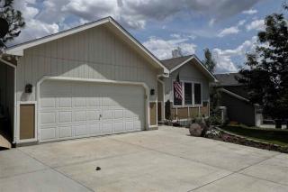 16824 Mayfair Dr, Colbert, WA 99005-9227