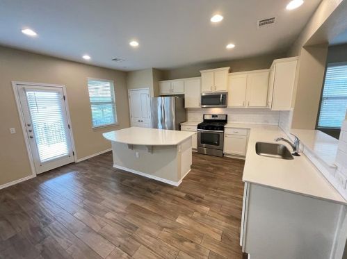 9505 Alex Ln, Austin TX  78748 exterior