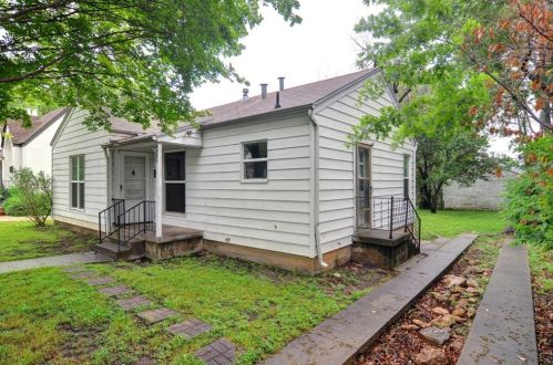 4921 Pershing Ave, Fort Worth TX  76107-4931 exterior