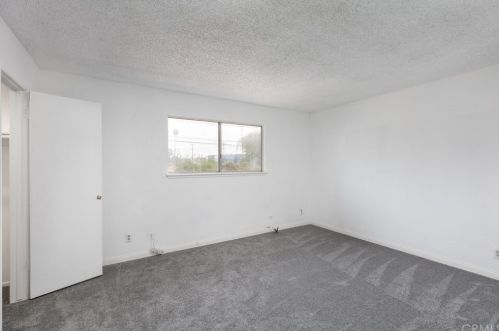 7681 Freda Ave, Riverside CA  92504-4432 exterior