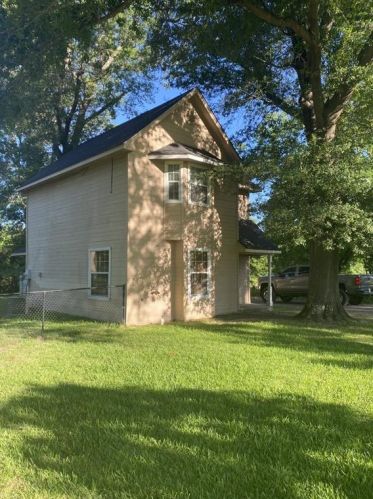 425 Pecan St, Van, TX 75790-3380