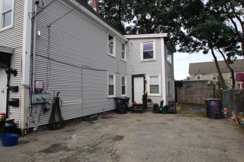64 Ash St, Nashua, NH 03060-3811