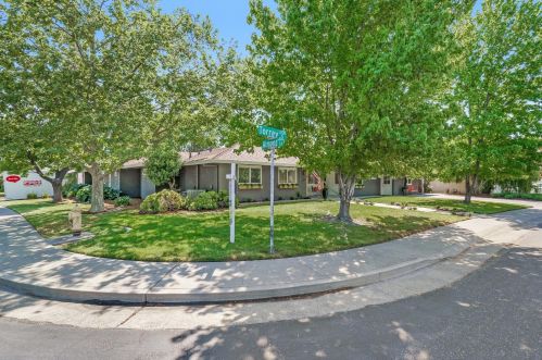 1204 Torrey St, Davis, CA 95618-5045