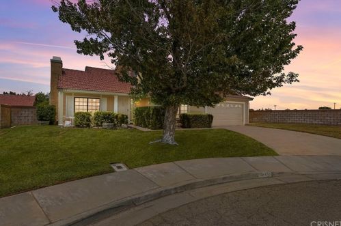 1649 Milling St, Lancaster, CA 93534-2842