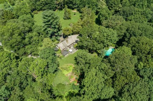 22 Baldwin Farms, Greenwich, CT 06831-3307