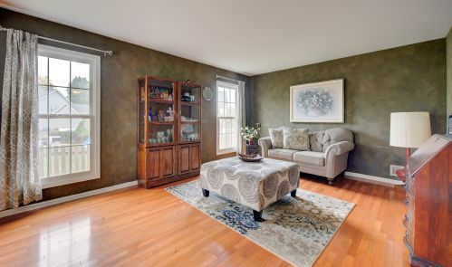 1413 Fox Chase Ct, Hanover Park, IL 60103-1808