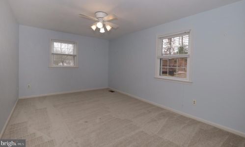 7099 Game Lord Dr, Springfield VA  22153-1312 exterior