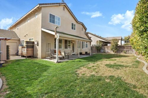 2613 Casey Ray Ct, Turlock CA  95382-8829 exterior