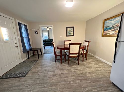 23908 Dana St, Alden, IL 60033-8935