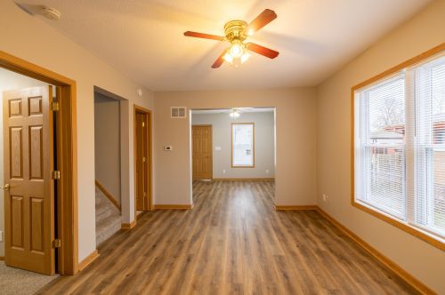 354 May Ave, Kankakee, IL 60901-3328