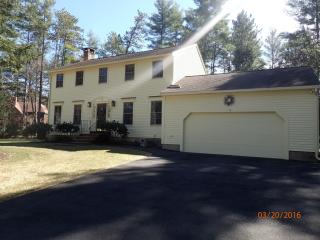 17 Victoria Cir, Rochester, NH 03867-4540