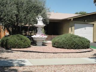 663 Solano Dr, Hemet, CA 92545-2483