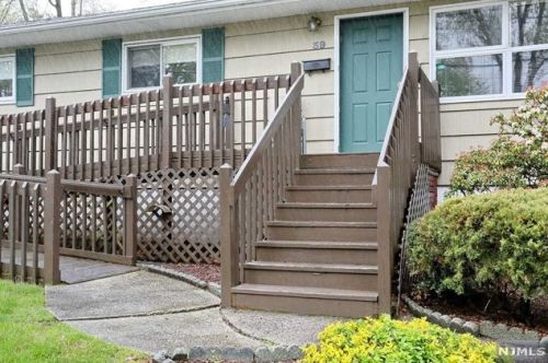 39 Cedar Rd, Dumont, NJ 07628-1005