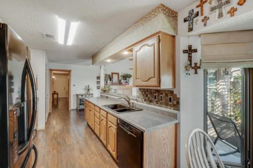 7026 Christina Ln, Garland TX 75043-6619 exterior