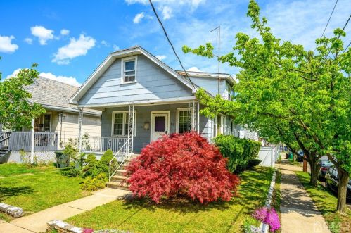 27 Oakland Ave, Edison, NJ 08817-4209