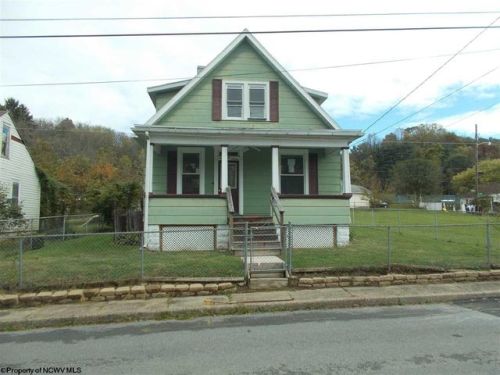 1716 Pearlman Ave, Clarksburg WV  26301-1623 exterior