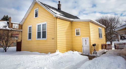 4231 Center Ave, Lyons, IL 60534-1341