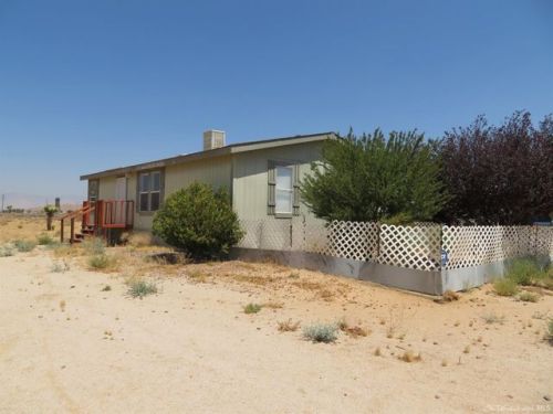 131 Longhorn Ave, Mojave, CA 93501-7170