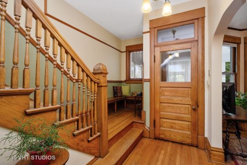 4506 Leavitt St, Chicago, IL 60625-1608