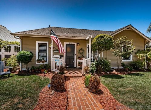423 Nevada St, Oceanside, CA 92054-2519
