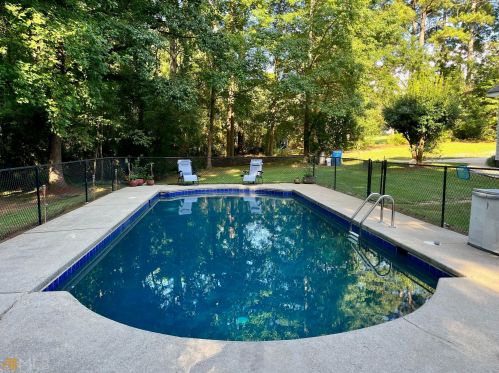 3360 Squire Ln, Conyers GA 30094-3541 exterior