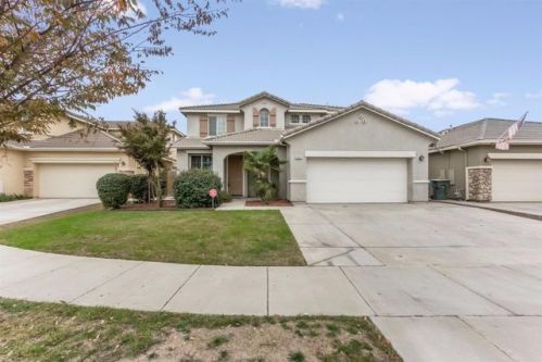 2937 Delta Ave, Visalia, CA 93291-8592