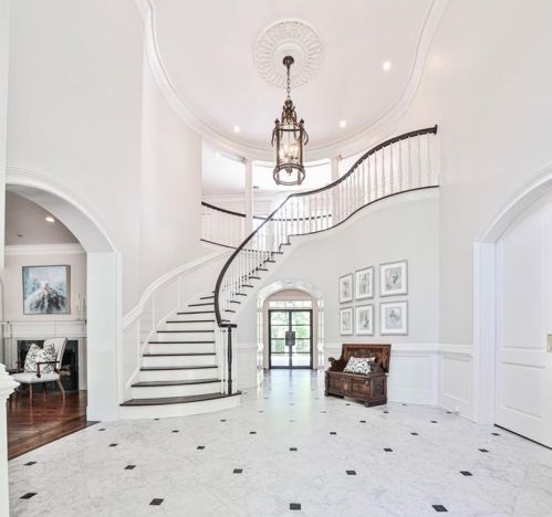 2980 Habersham Way, Atlanta GA  30305-2816 exterior