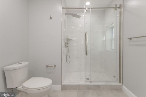 1514 Gridley Ln, Silver Spring MD  20902-3844 exterior