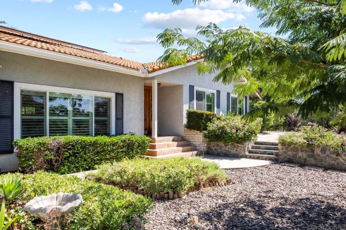 31012 Saddleback Rd, Valley Center, CA 92082-3851