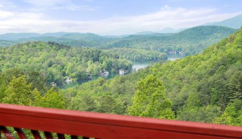 274 Sunset Dr, Tiger, GA 30576-1506