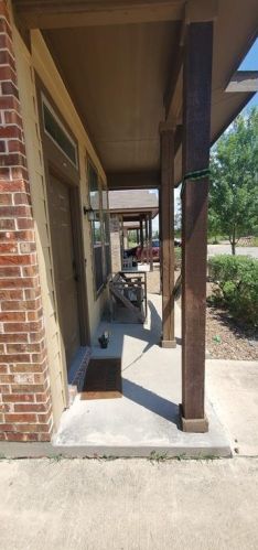 179 Creekside Villa Dr, Uhland TX  78640-6440 exterior