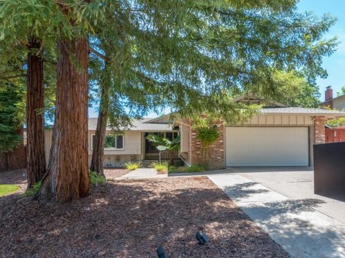 972 King George Way, Folsom, CA 95762-4135