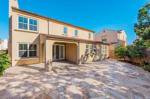 48 Twin Gables, Irvine CA  92620-3506 exterior