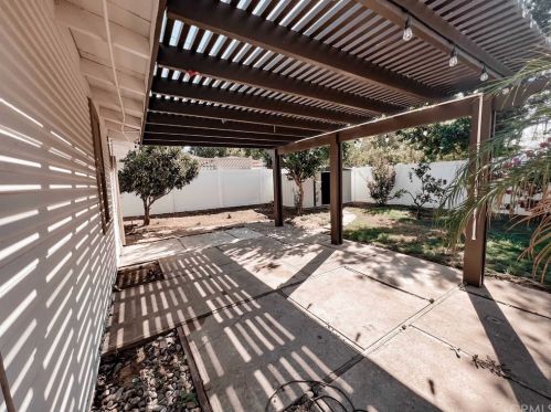 4226 Highland Pl, Riverside CA  92506-1104 exterior