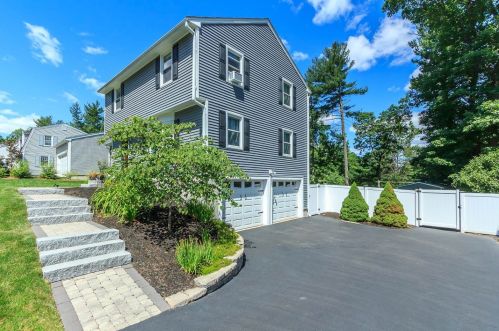 14 Gettysburg Dr, Nashua, NH 03064-1235