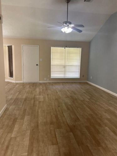 4929 Meadow Place Dr, Morgans Point TX  77571-2842 exterior