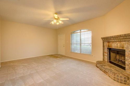 6424 Seal Cv, Fort Worth TX  76179-4134 exterior