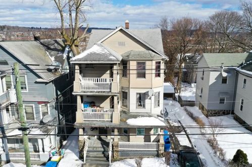 29 Highland Ave, Waterbury, CT 06708-2717
