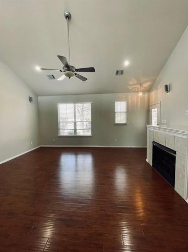 161 Strawn, Uhland TX  78640-4308 exterior